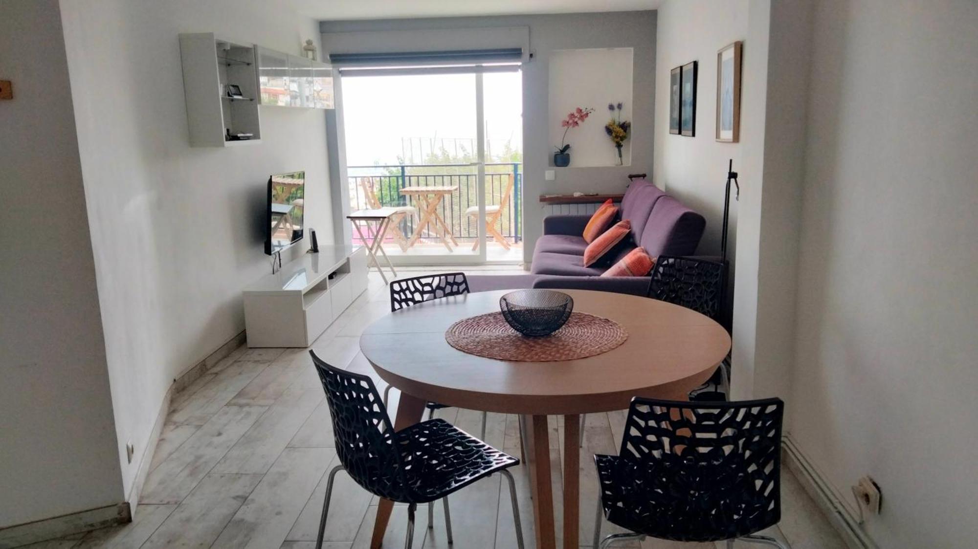 Beachfront Apartment With Private Parking Sant Pol De Mar Eksteriør billede